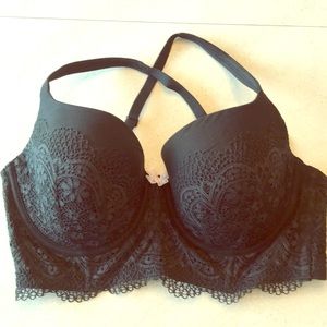Victoria’s Secret lined Demi buste 36DD